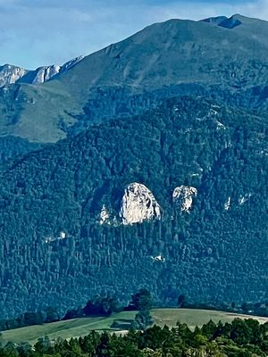 Le Rocher Blanc vu de la Croix de Buzy