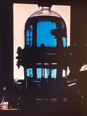 Le grand réacteur bleu