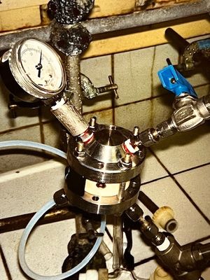 Cellule pour tests de corrosion sous pression