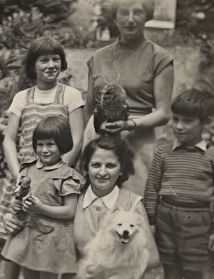 1954 Clémentine et le chien qui l'a tuée