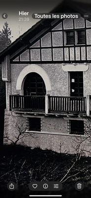Dtail de la faade sud de la Petite Maison