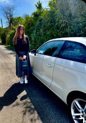 Soanne et sa jolie voiture