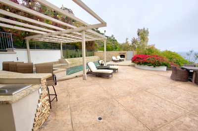 Malibu House David Lisa 6-6-24 (134) HDR_5) HDR_6) HDR_Balancer Poolside deck Photo AI w.jpg
