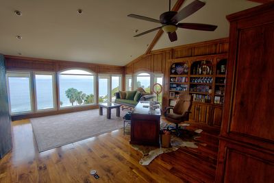 Malibu House David Lisa 6-6-24 (26) HDR_7) HDR_8) HDR_Balancer office studio Photo AI w.jpg