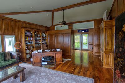 Malibu House David Lisa 6-6-24 (32) HDR_3) HDR_4) HDR_Balancer office studio Photo AI w.jpg