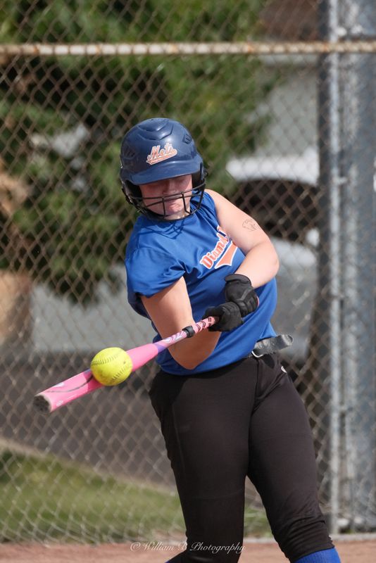 Sian Bradwell Softball Tournament Final-064.jpg
