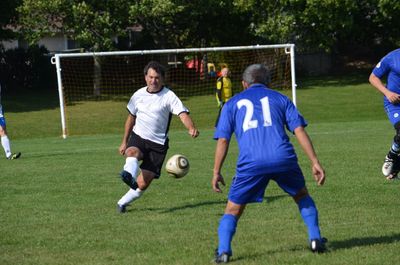 Maulers vs Over The Hill United (26).JPG