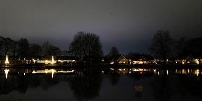 Tuindorpbad in Sfeervolle Kerstverlichting.  (Hengelo)