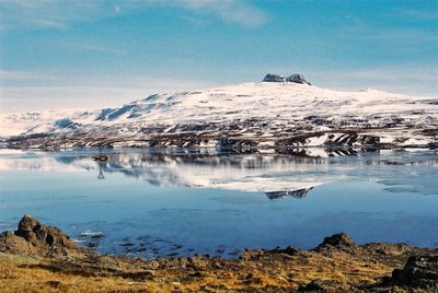 Fr Islandi / From Iceland