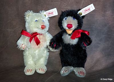 Steiff teddy baby pair Little Blackey & Little Whitey 2000