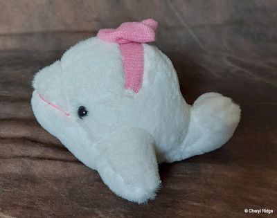 unknown plush whale keyring