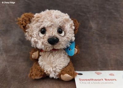 Sweetheart bear Theodore by Julia Wallace Australia