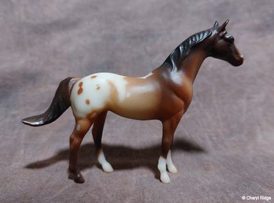 Breyer Stablemate G1 Silky Sullivan - brown blanket