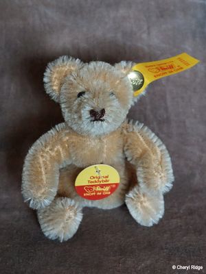 Steiff bears