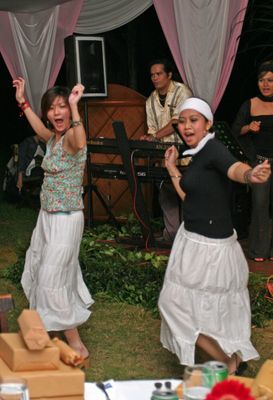 Come on dance and get the prize.jpg