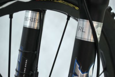 Giant Trance X0 Black (16).jpg