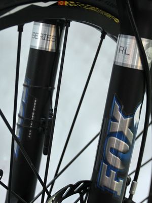 Giant Trance X0 Black (17).jpg