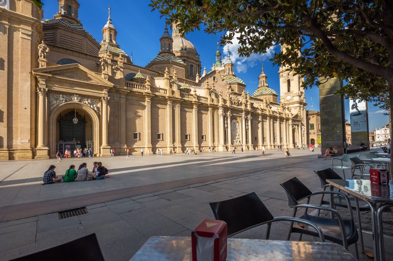 Basilica Plaza