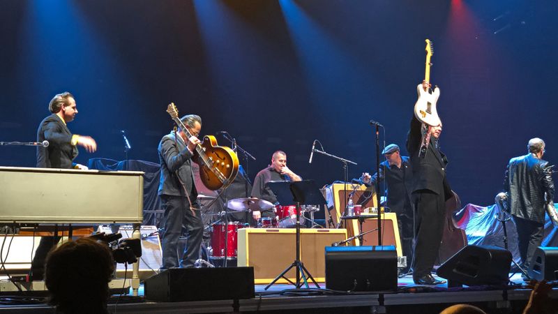 Jimmie Vaughan - Opener