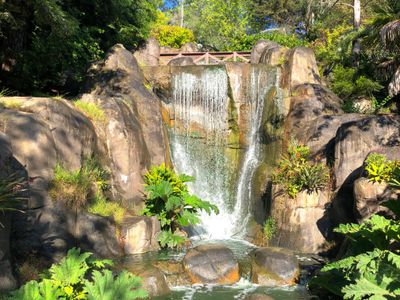 Huntington Falls (100 ft tall)