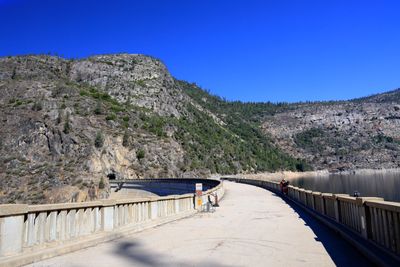 Parapet leading to tunnel and North shoreline