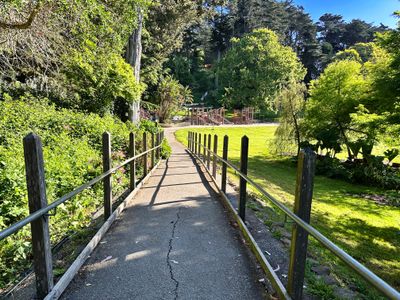 Walkway to Mothers Meadow from MLK