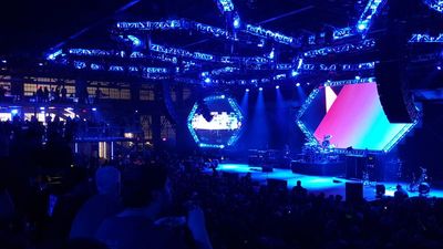Dave Matthews Band 2016-02-04 Pier 70 SF