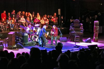 Neil Young & Crazy Horse