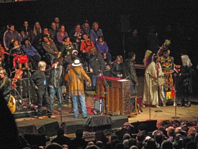 Final Jam with Everyone on Stage