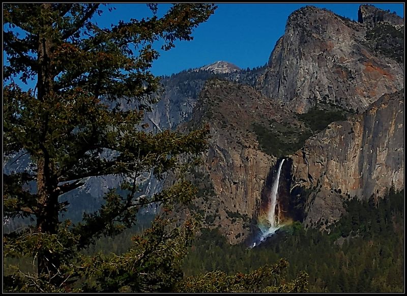 BRIDAL VEIL FALLS 