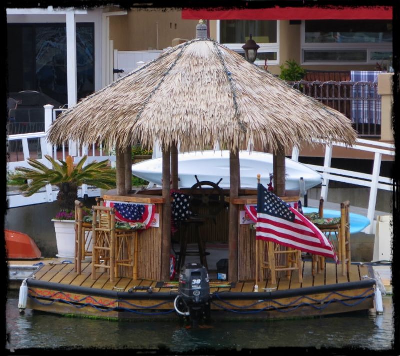 FLOATING TIKI BAR 🇺🇸