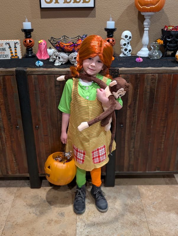 HAPPY HALLOWEEN FROM PIPPI LONG STOCKING 