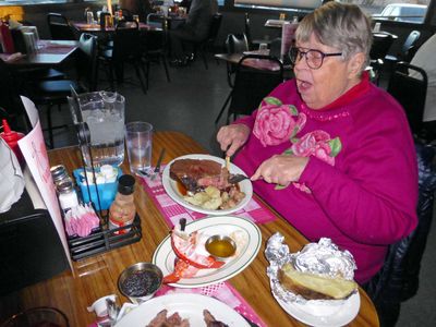 11 Feb Lobster and prime rib