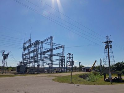 Old transmission towers, WI side