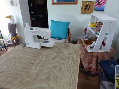 9 Feb Sewing table