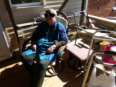 30 Mar Maralee in the sun