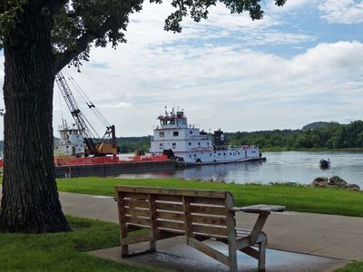The tow boat City of Cassville