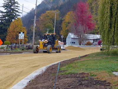 Grader sitting