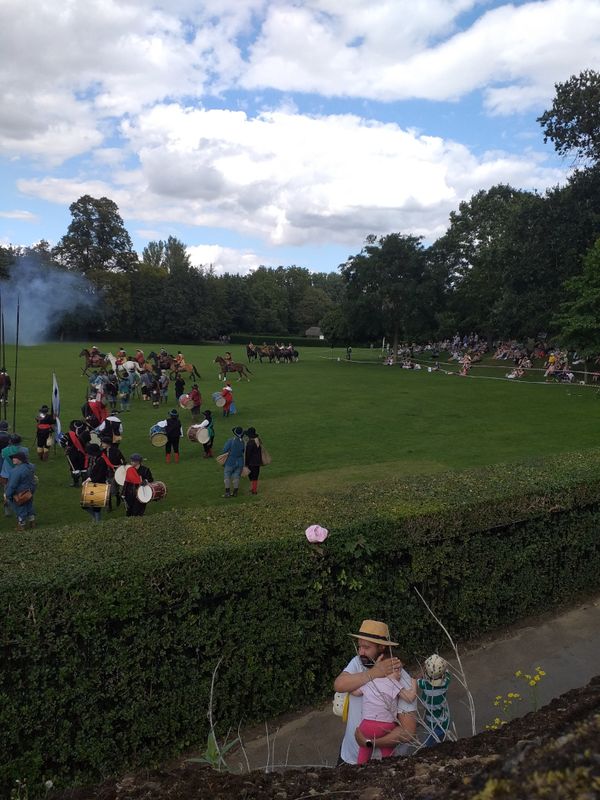 Drummers at rear of battle