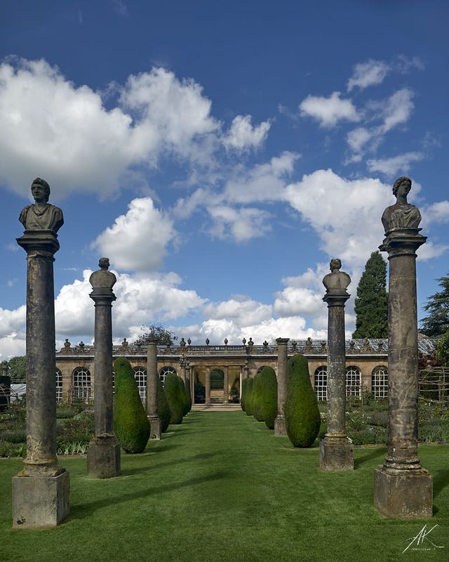 Chatsworth House, park.