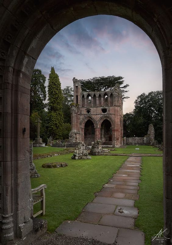 Dryburgh Abbey ruins
