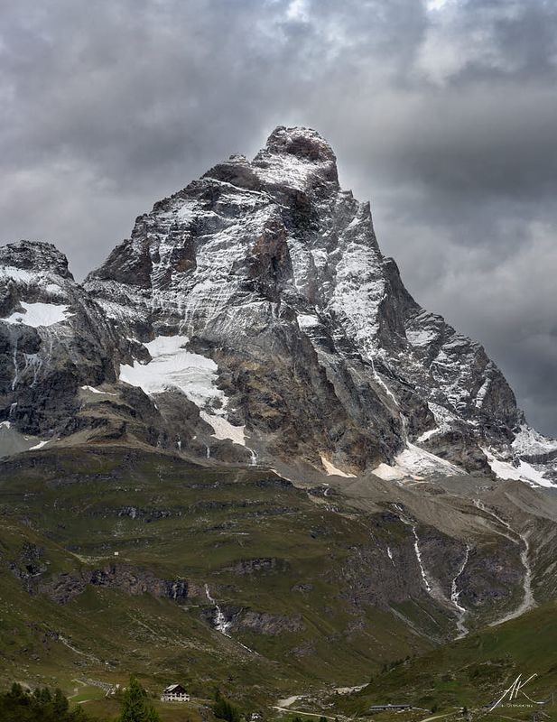 Triangular mountain