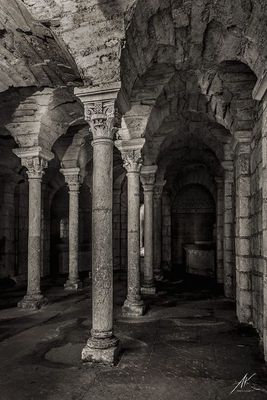 Сrypt of Abbey of Saint-Philibert