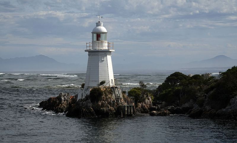 Hells Gate lighthouse
