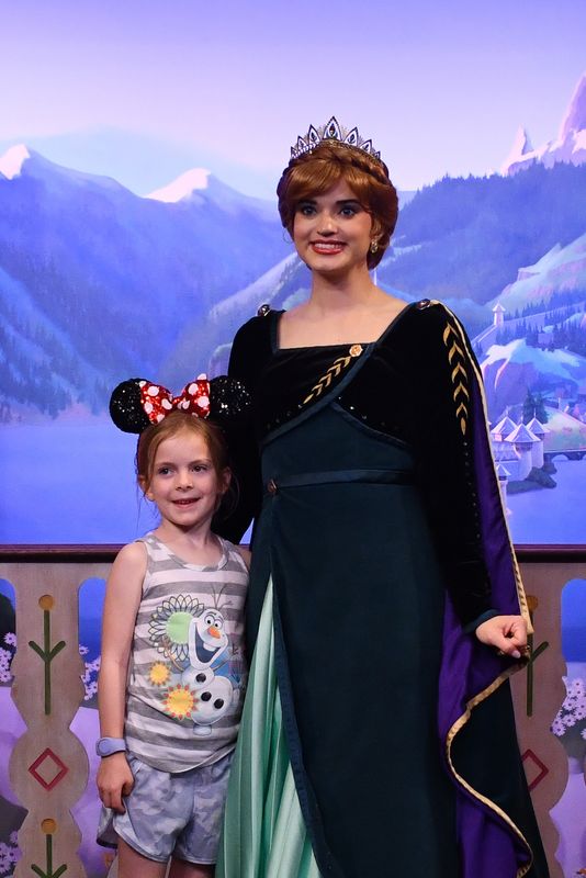 035 2022-10-26 - Epcot - Frozen_13.jpeg