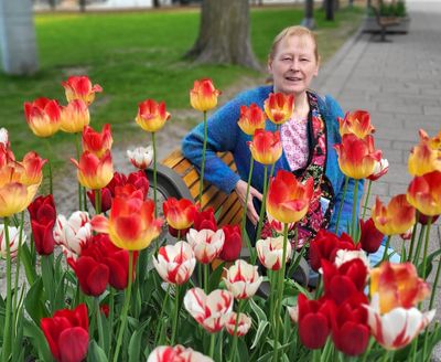MAN Tulips Seat.jpg