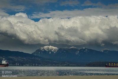 Crown Mountain ...  unusual natural illumination