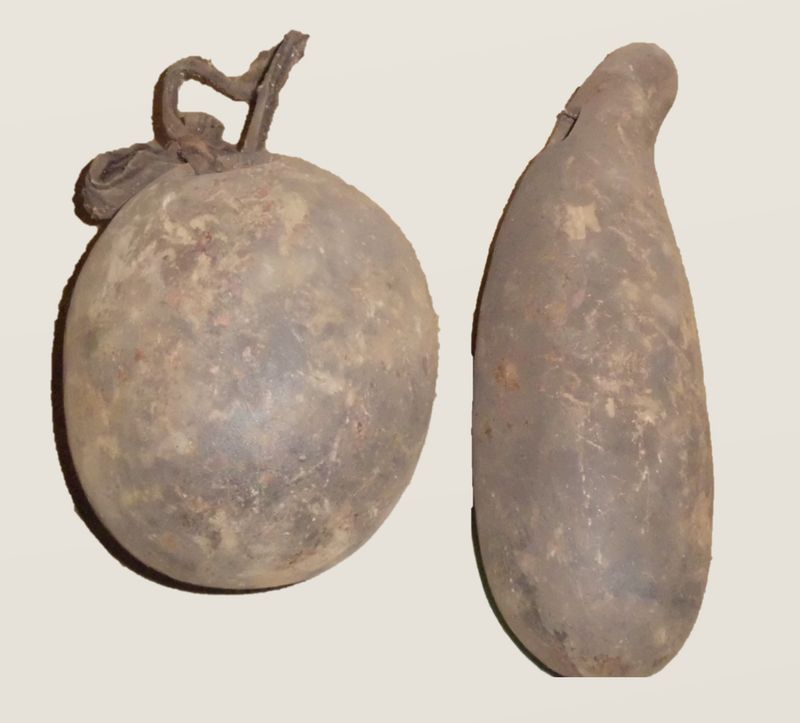 Object Figure 5 10_Two Gourds used as containers for medicine.jpg