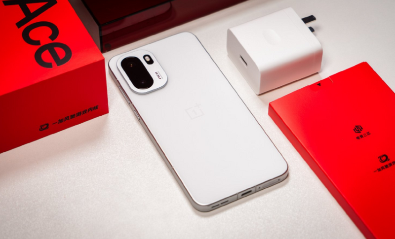 Sinh năm 1982 mua OnePlus Ace 6 màu gì? – Lựa chọn màu sắc chuẩn phong th̗