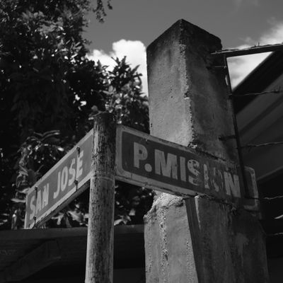 ARAWANG LARAWAN : ONE PHOTO A DAY